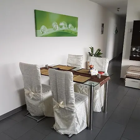 Brissago: 3.5 Zi-Wohnung an extrem ruhiger Lage mit fantastischem Ausblick Exterior foto