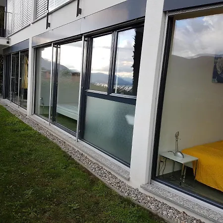 Brissago: 3.5 Zi-Wohnung an extrem ruhiger Lage mit fantastischem Ausblick Exterior foto