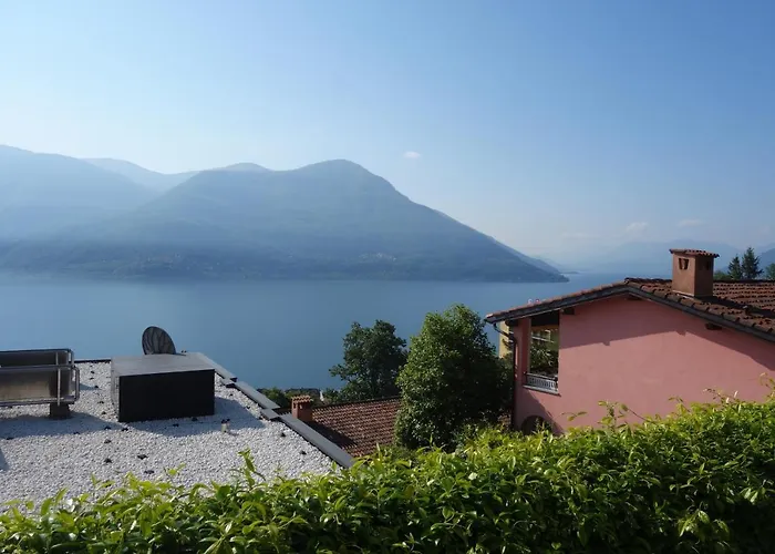 Brissago: 3.5 Zi-Wohnung An Extrem Ruhiger Lage Mit Fantastischem Ausblick