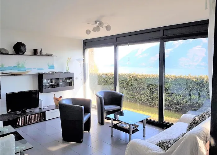 Brissago: 3.5 Zi-Wohnung An Extrem Ruhiger Lage Mit Fantastischem Ausblick